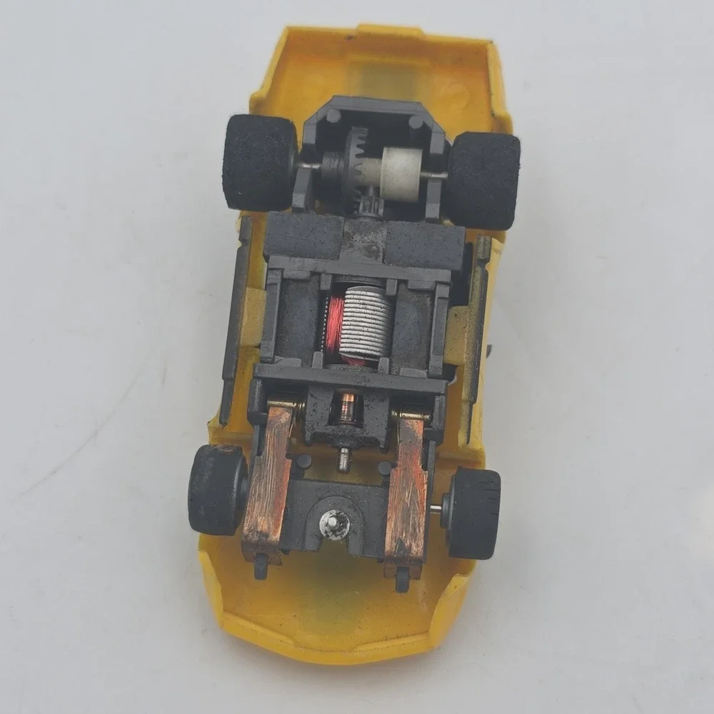 Vintage TYCO '79 Chevy Corvette Yellow/Black #2 HO Slot Car